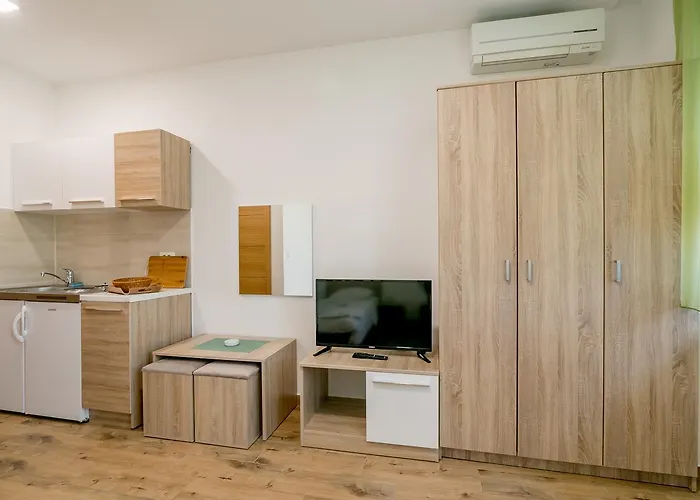 Apartmani Luka Meljine